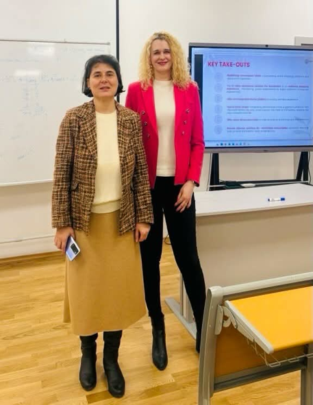 Sesiune aplicată cu Laura Golet de la iSense Solutions